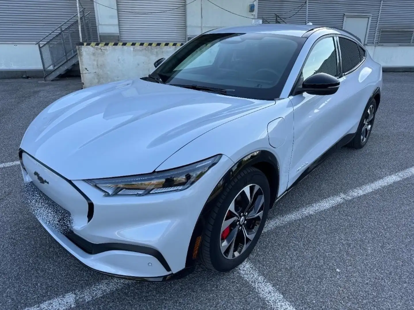 Ford Mustang Mach-E Mustang Mach-E 75.7kWh AWD Weiß - 2