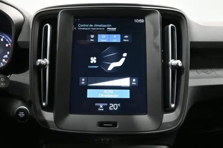 Volvo XC40 T2 Momentum Core man 2021, foto 13