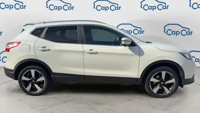 Nissan Qashqai view 4