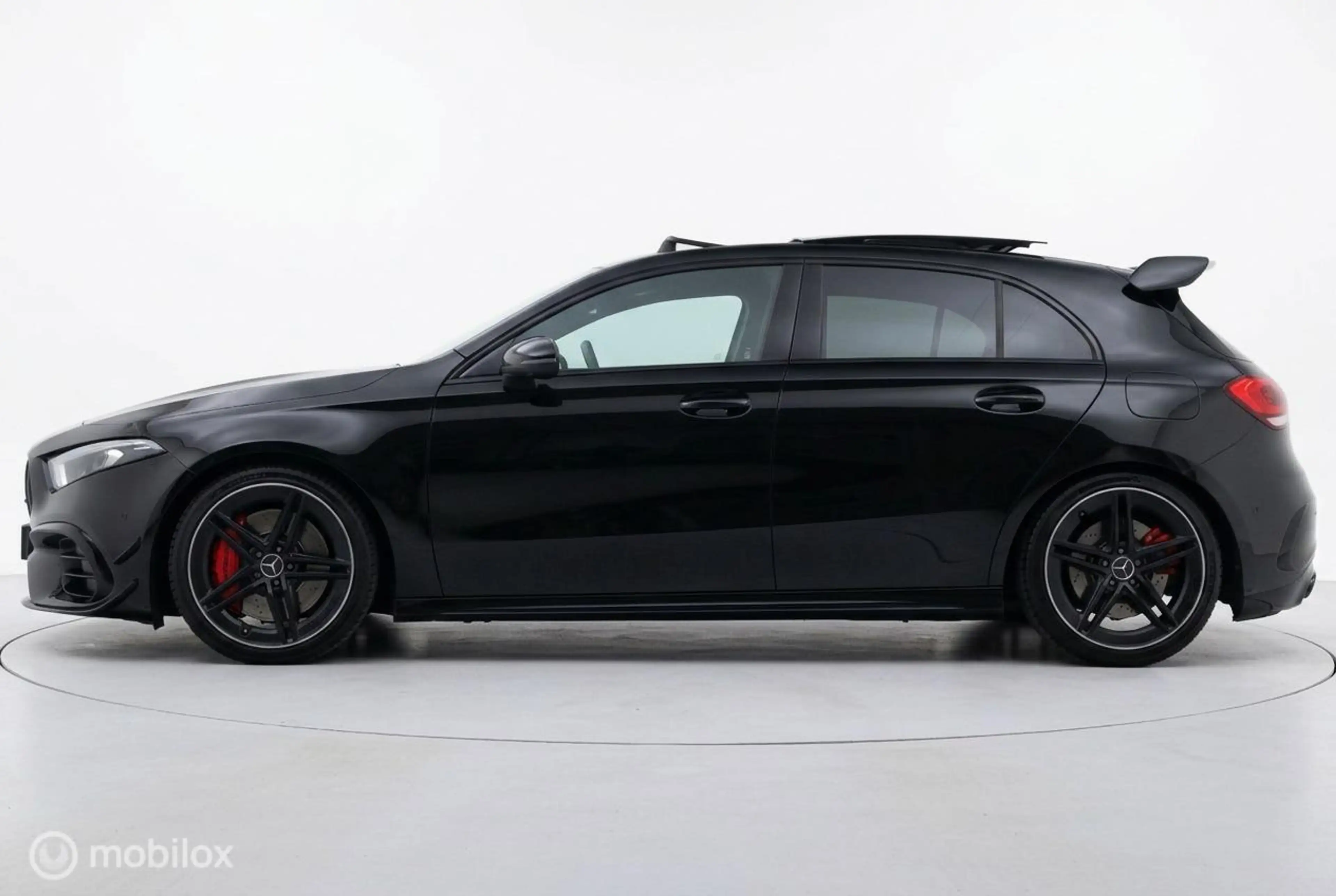 Mercedes-Benz A 45 AMG S 4MATIC+ — photo 12
