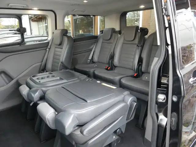 Ford Tourneo Custom view 14