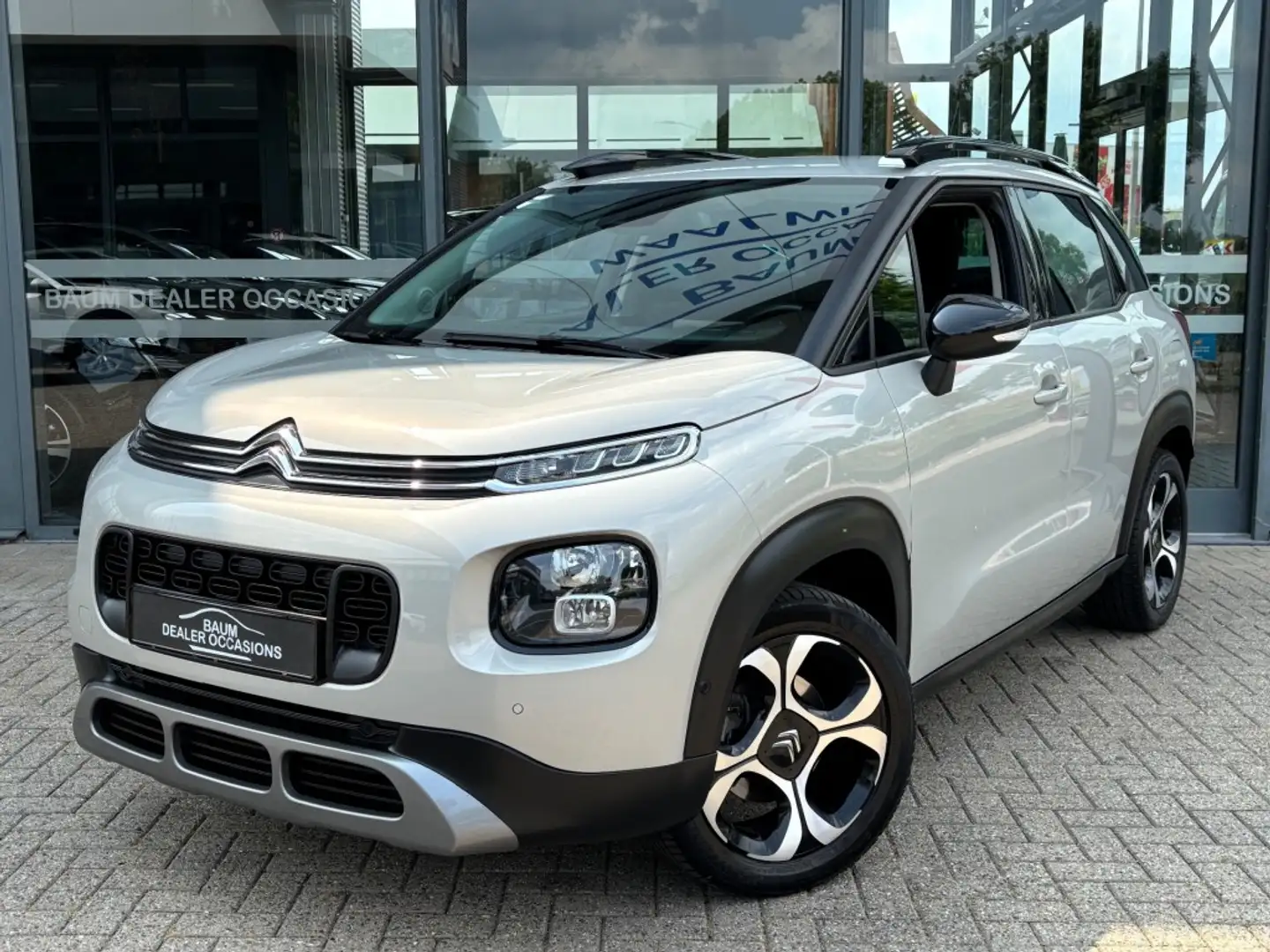 Citroen C3 Aircross 1.2 PT S&S SHINE 110 PK CARPLAY AIRCO/ECC NAVI PDC Grijs - 1
