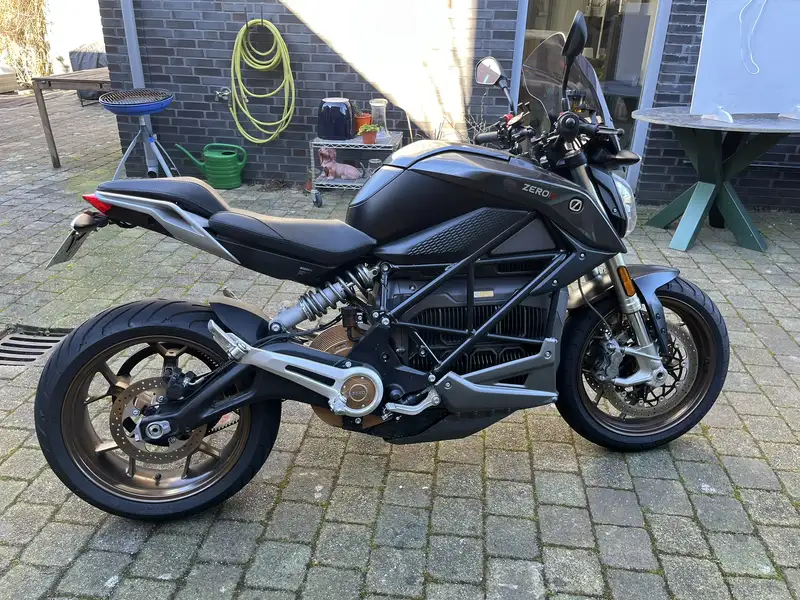 Zero Zero SR - foto 3
