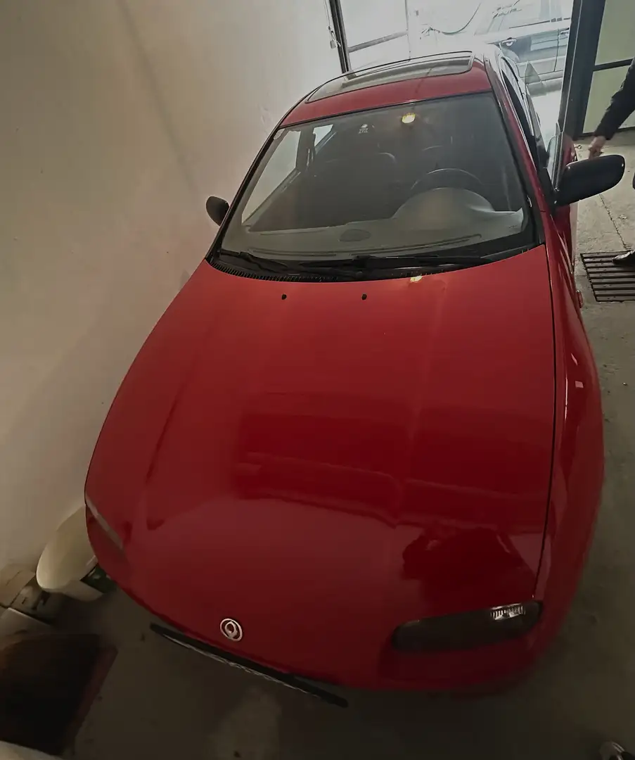 Mazda 323 F 1,8i Rot - 2