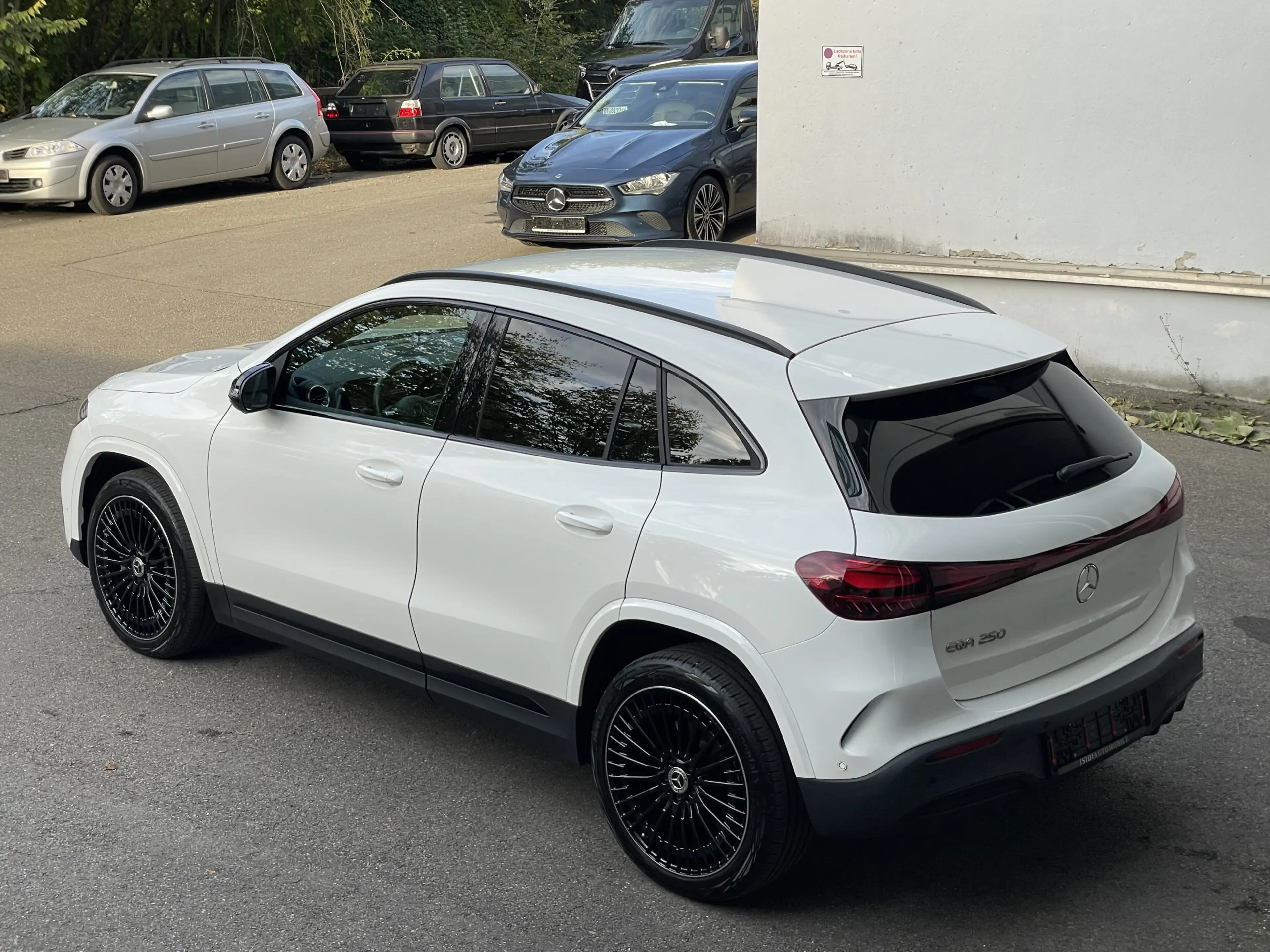 Mercedes-Benz EQA 250 AMG LED Night ACC MBUX Kamera Ambiente — photo 4