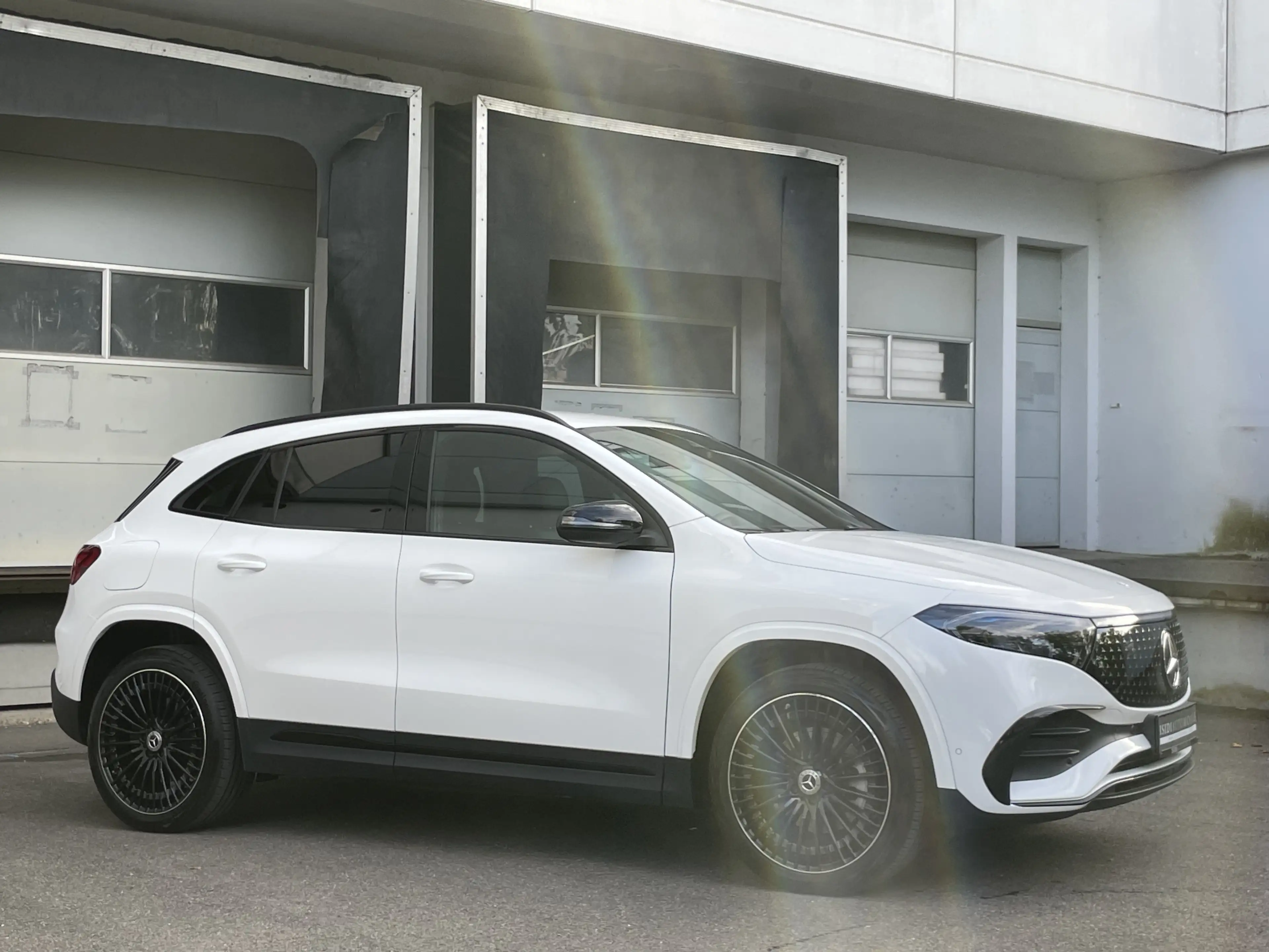 Mercedes-Benz EQA 250 AMG LED Night ACC MBUX Kamera Ambiente — photo 8