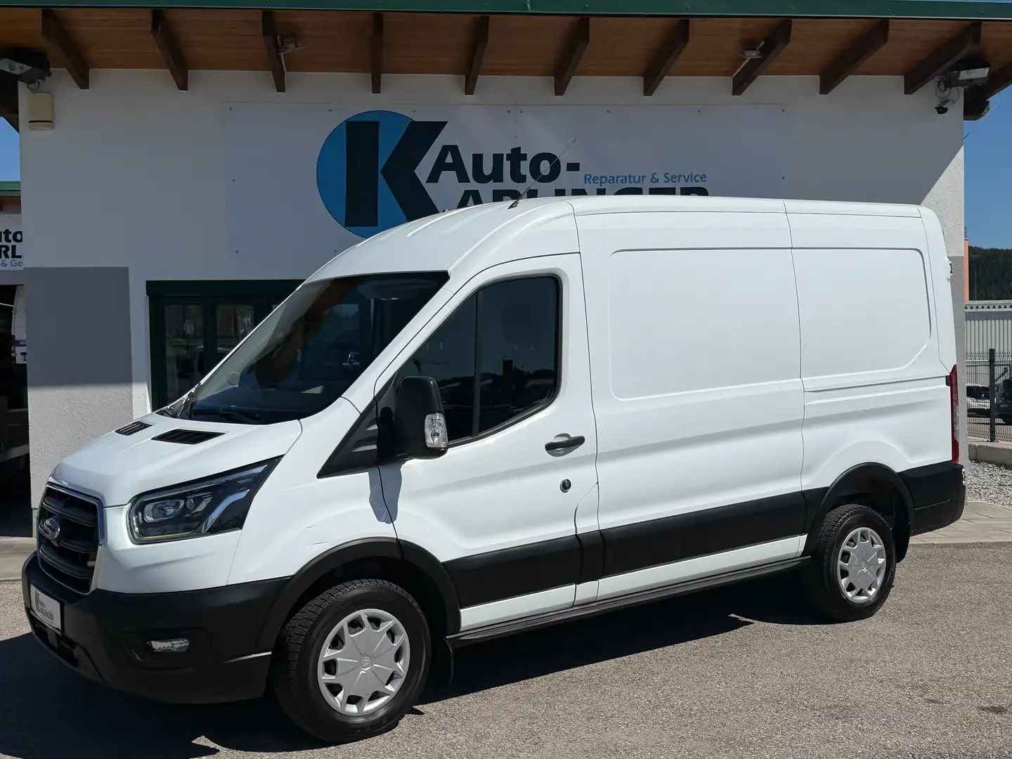 Ford Transit Kasten 2,0 Eco Blue AWD 350 L2H2Trend *ALLRAD* Weiß - 1