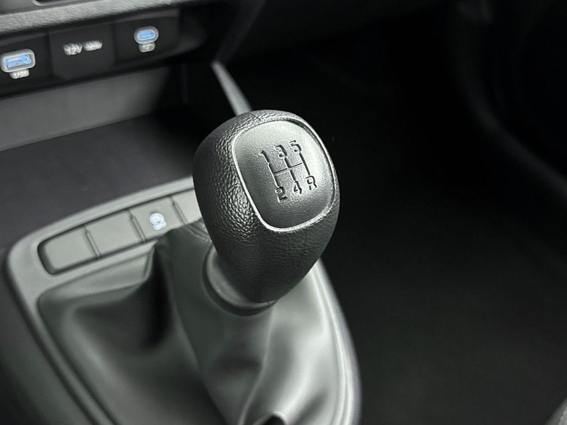 Hyundai i10 1.0 Comfort | Navigatie | Camera | Parkeersensoren — photo 13