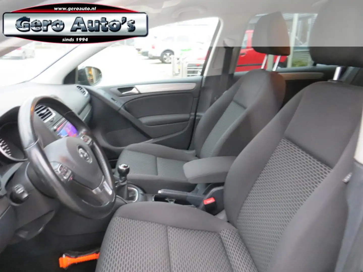 Volkswagen Golf 1.2 TSI Trend Edition BlueMotion 5 deurs airco ecc Zwart - 2