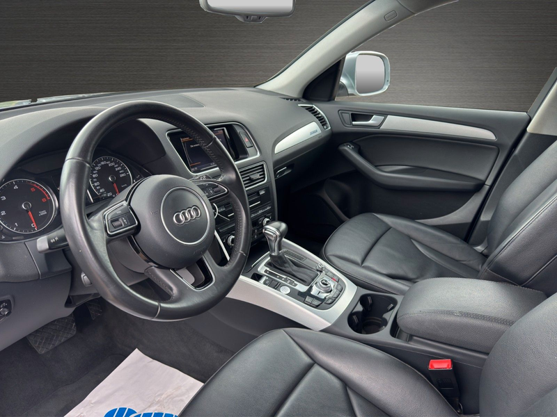 Audi Q5 2.0 TDI Quattro Automatik Xenon Leder SHZ PDC — photo 9