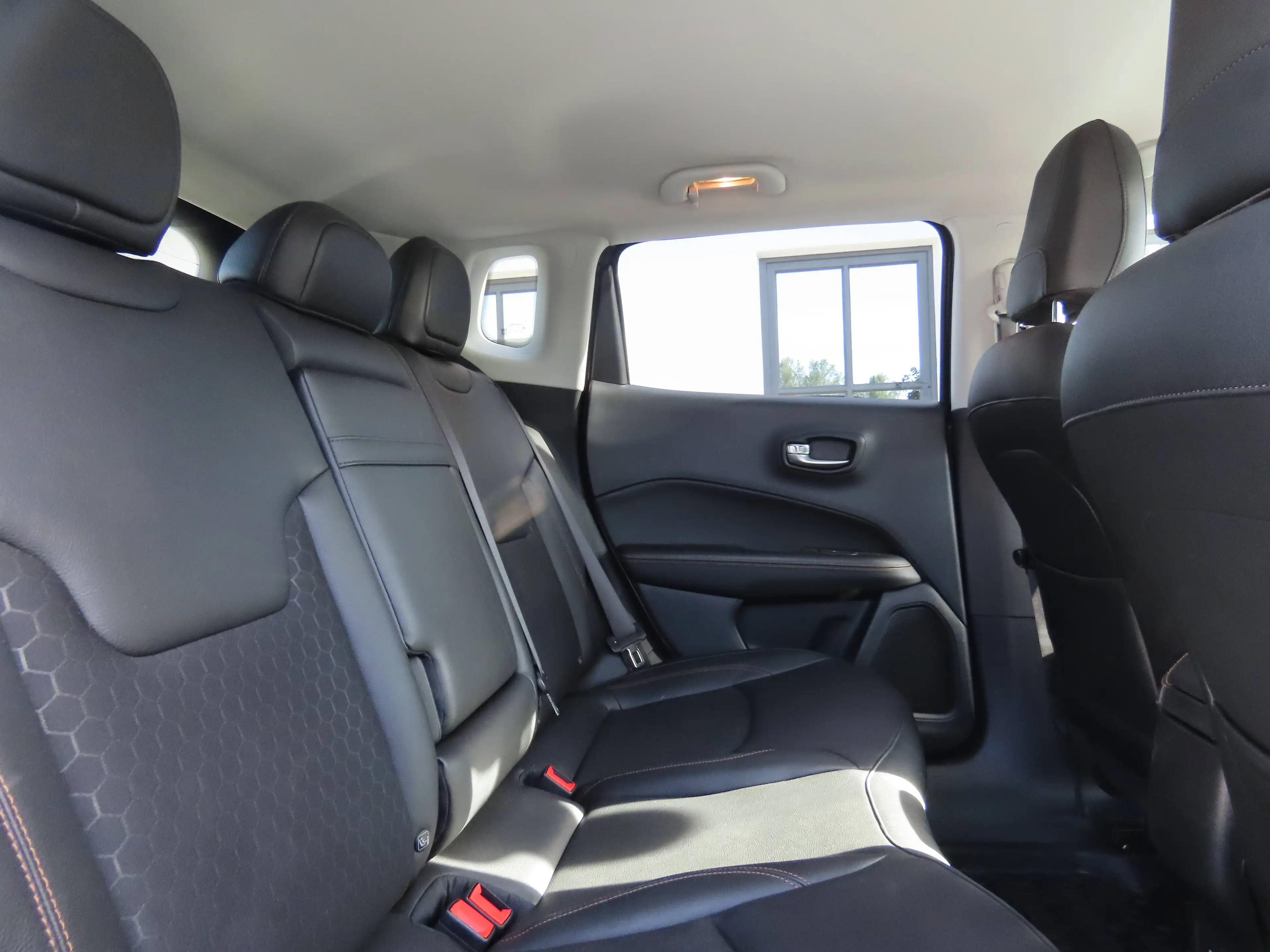 Jeep Compass Compass 1.3 Turbo 4x2 Limited — photo 12