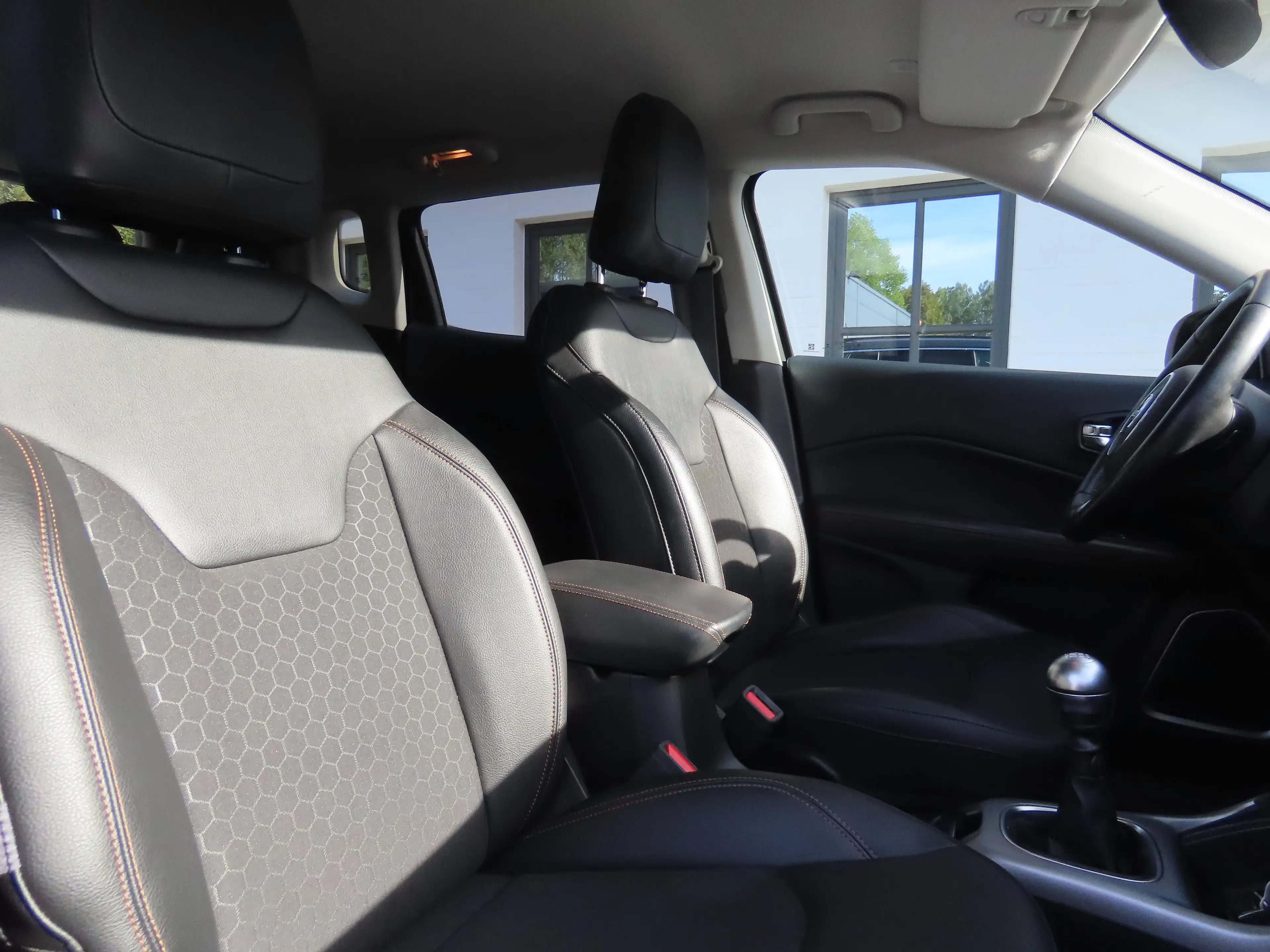 Jeep Compass Compass 1.3 Turbo 4x2 Limited — photo 11