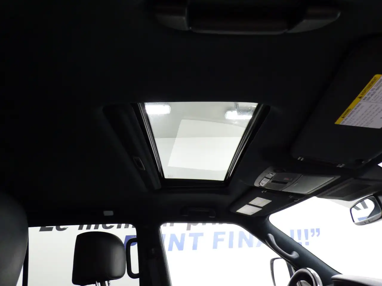 Infiniti QX80 снимка Infiniti QX80