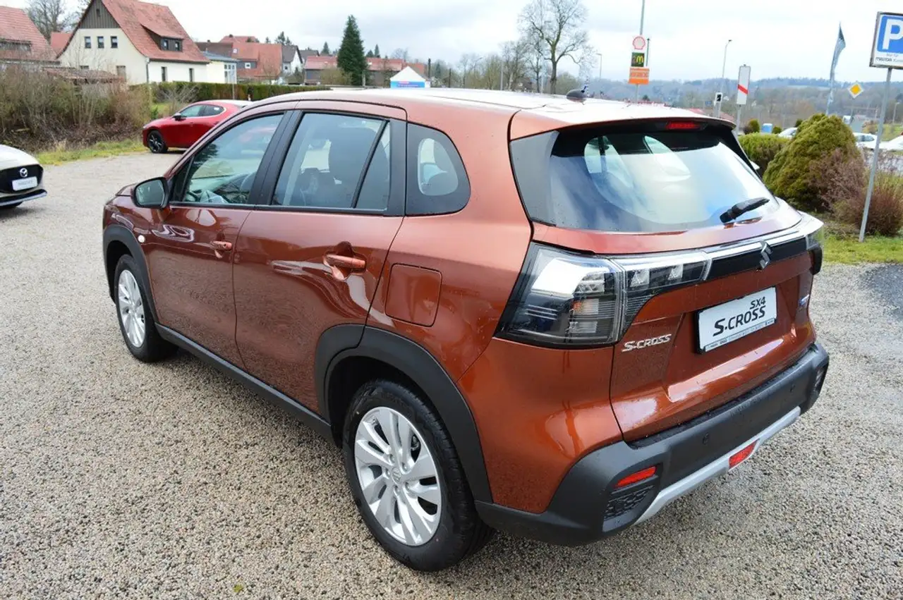 Suzuki S-Cross 1.4 Boosterjet Hybrid Edition *Navi+LED* 7