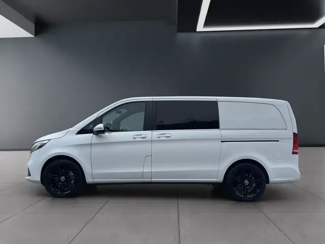 Mercedes-Benz V 250 d 4MATIC AVANTGARDE Lang AMG LED PTS Klima Ansicht 3