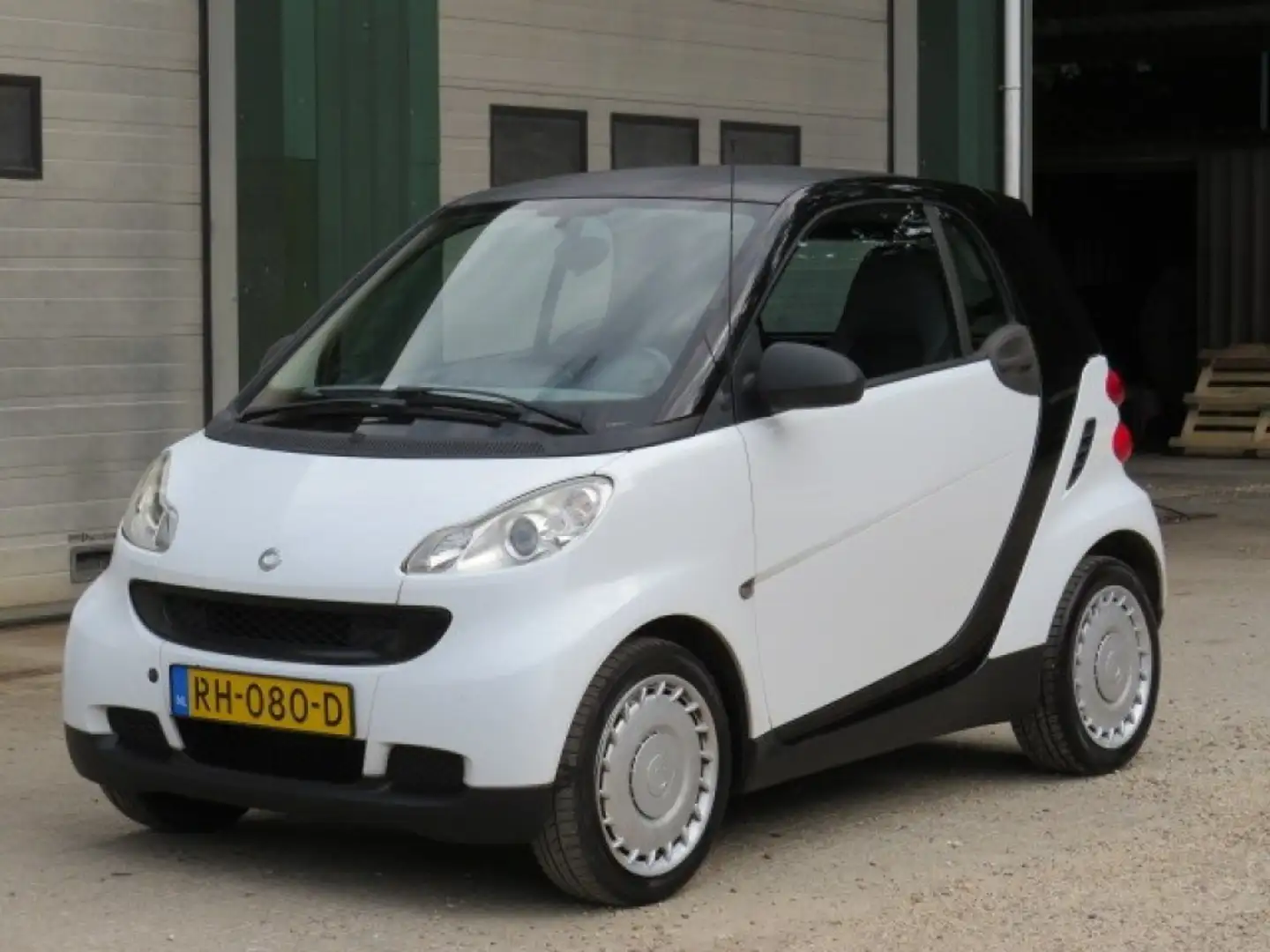 smart forTwo 1.0 MHD BASE AUTOMAAT Wit - 2