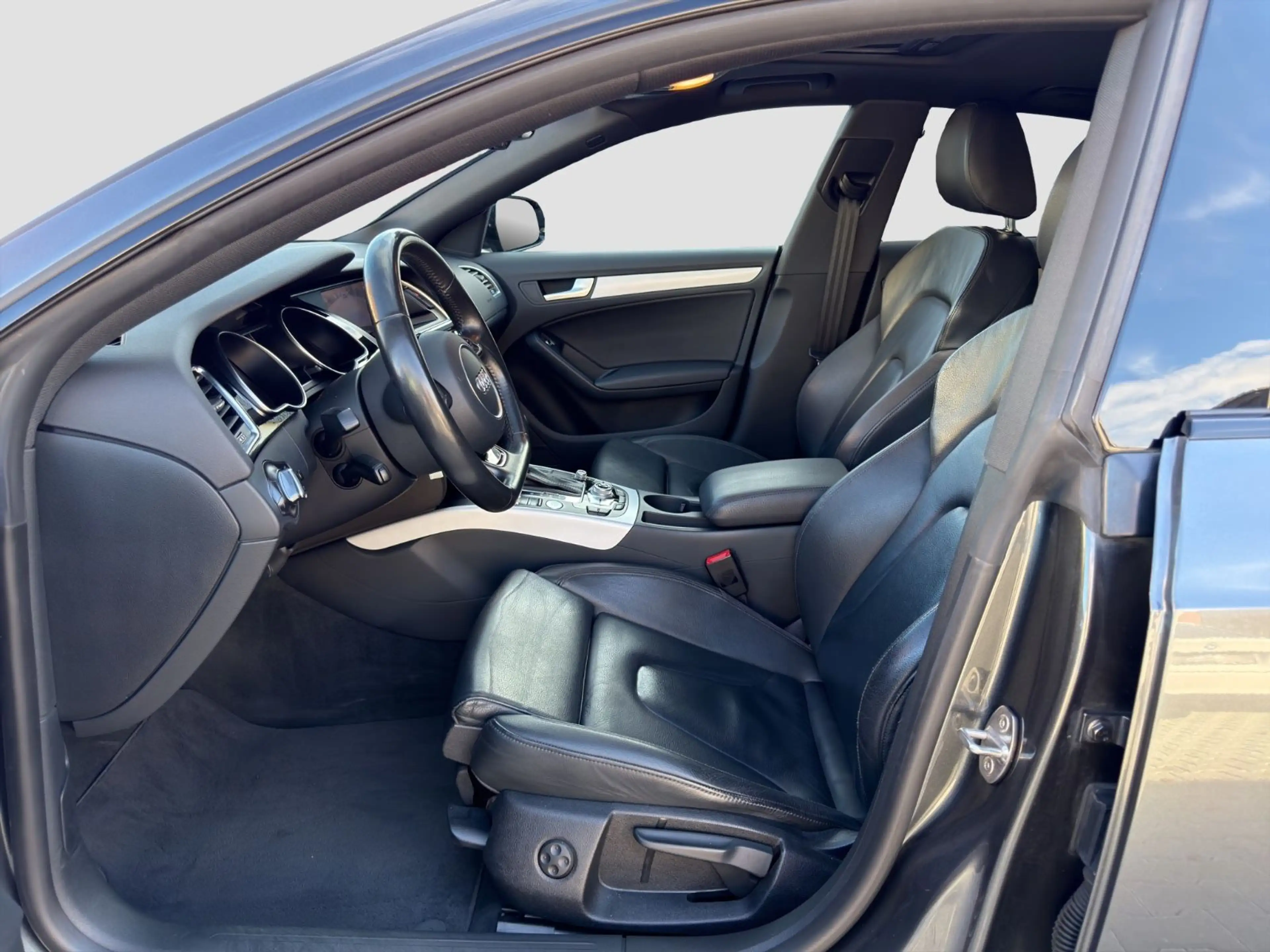 Audi A5 Sportb 2.0 TDI S-line/Quattro/S-Tr/LEDER/SD — photo 9