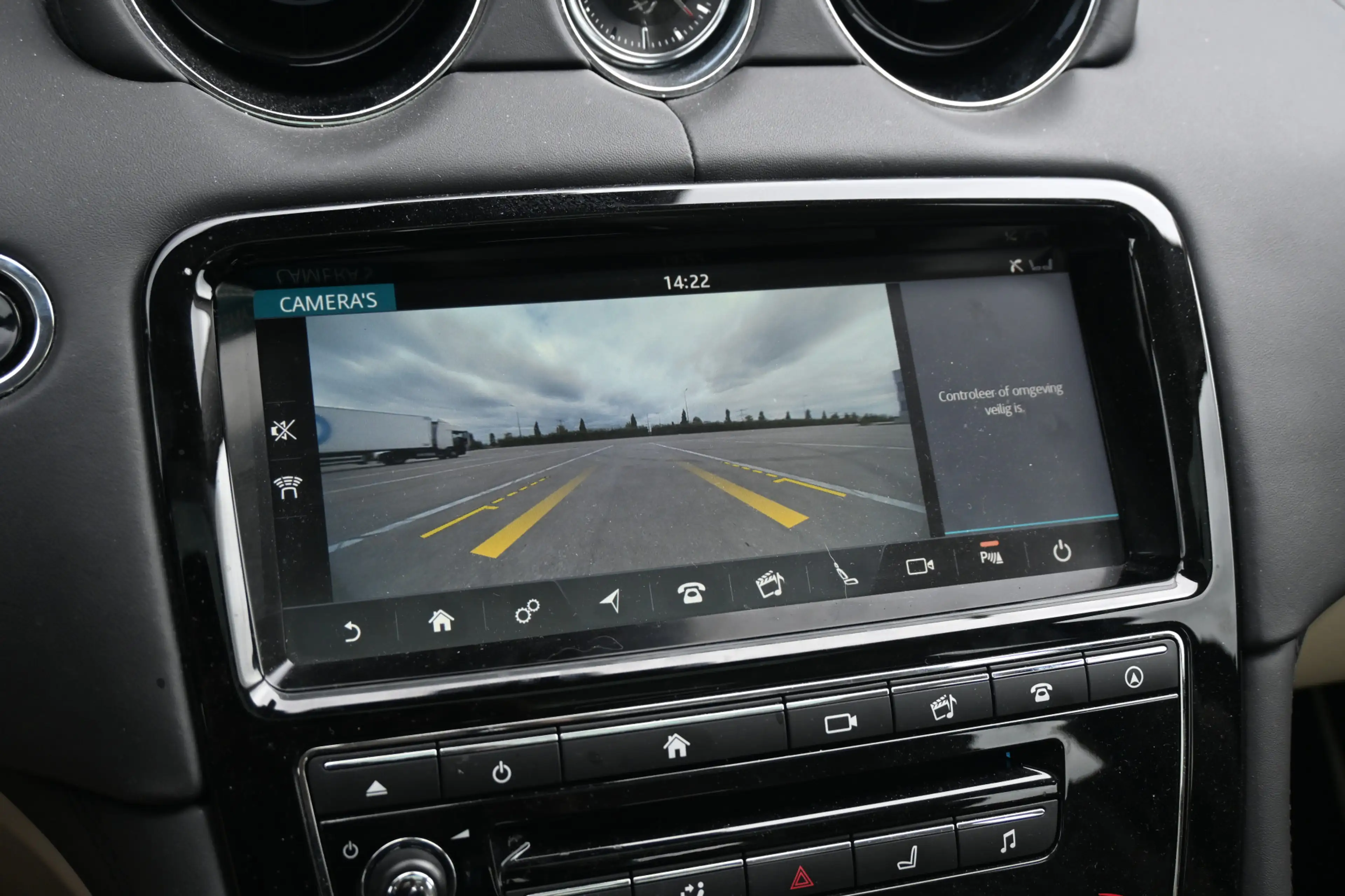 Jaguar XJ 3.0 D 50 — photo 27