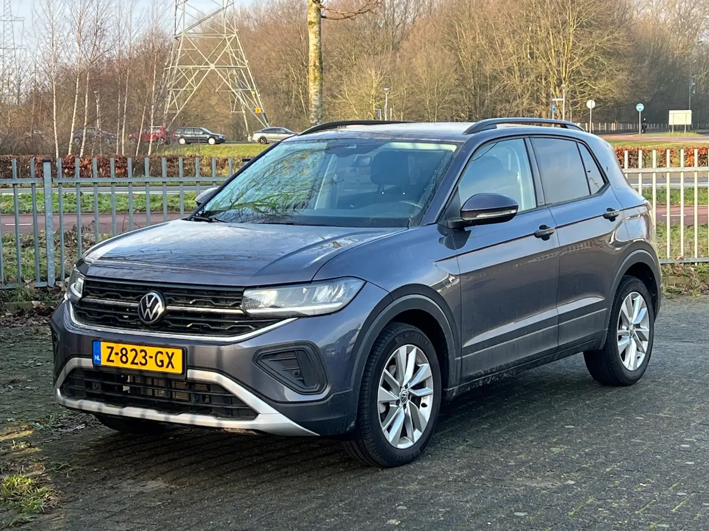 Volkswagen T-Cross 1.0 TSI 95pk Life Edition App Connect Camera Gris - 2