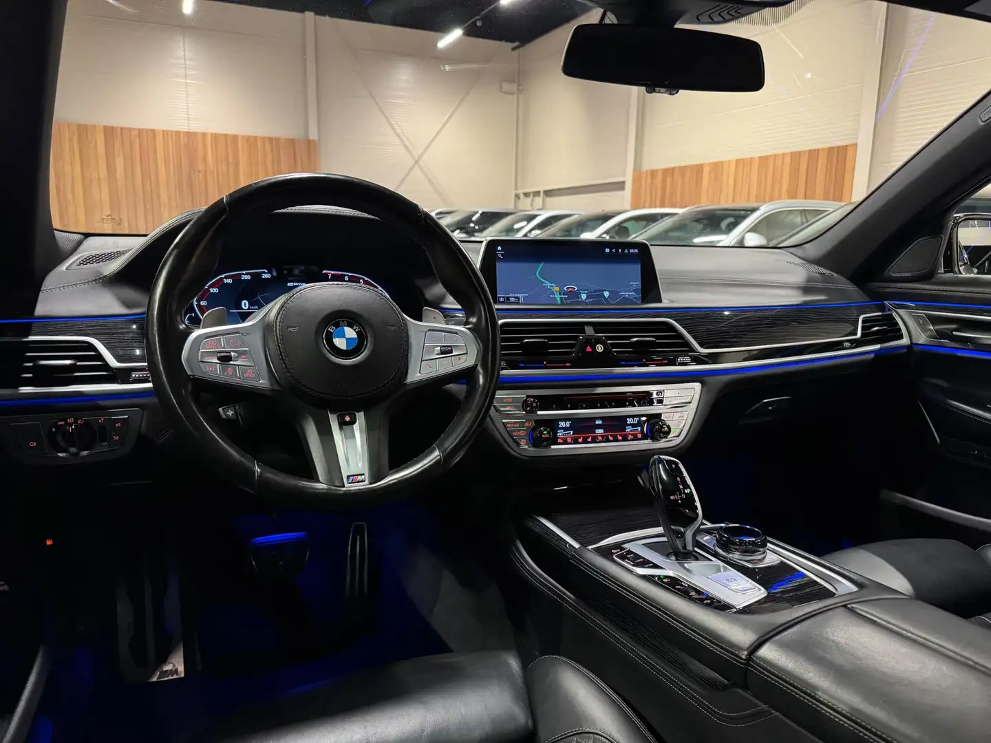 BMW 745 7-serie 745e 394PK High Executive M-Sport, Pano, L Gris - 2