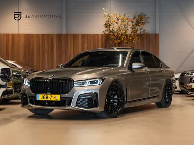 BMW 745 7-serie 745e 394PK High Executive M-Sport, Pano, L