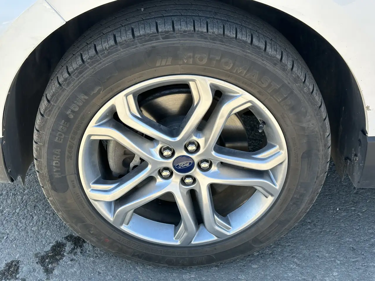Ford Edge photo Ford Edge