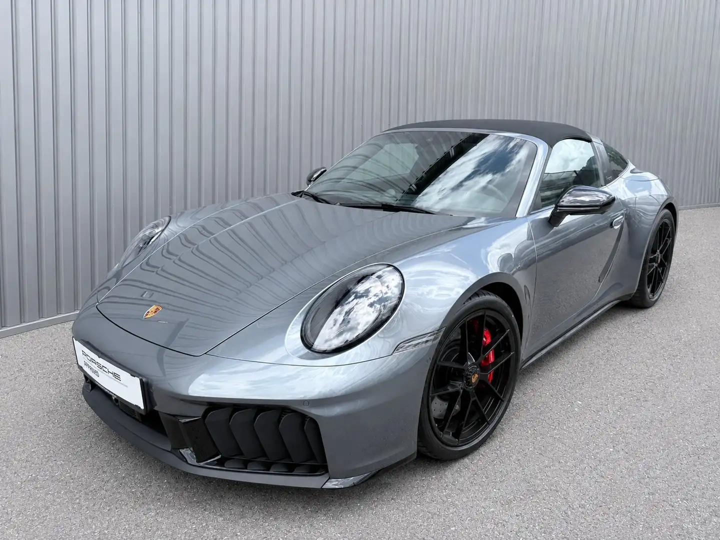 Porsche 911 Targa 4 GTS Grau - 1