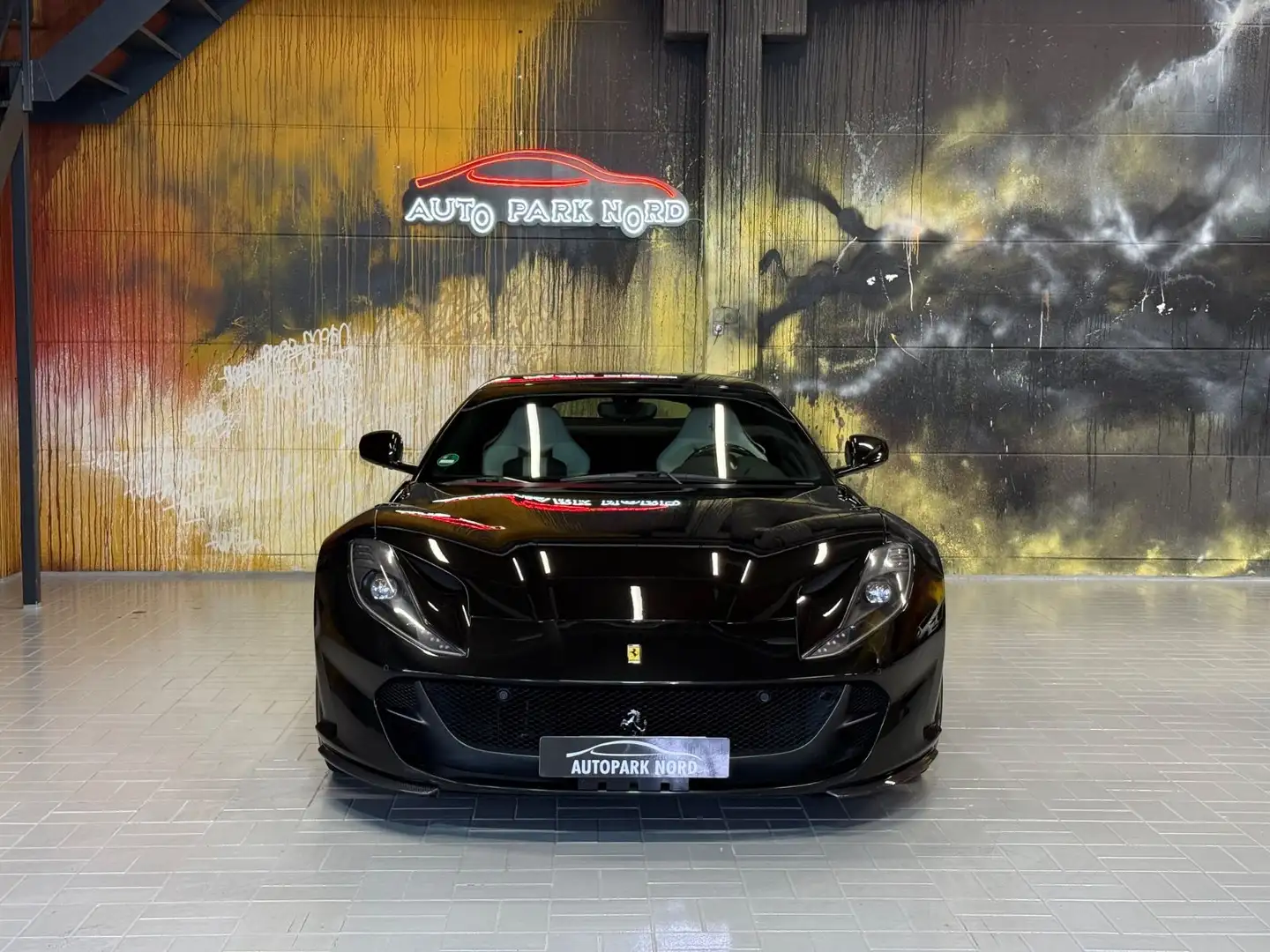 Ferrari 812 6.5 V12 Superfast CARBON~KAMERA~LIFT~JBL Schwarz - 2