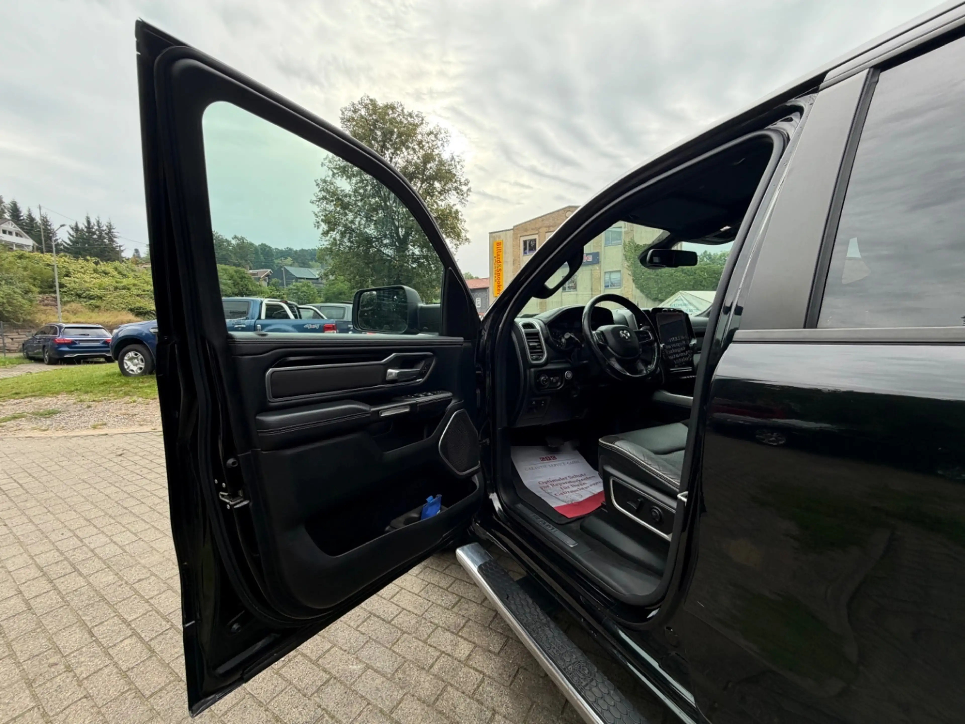 Dodge RAM 1500 5,7 HEMI LARAMIE Unfallfrei LPG — photo 9