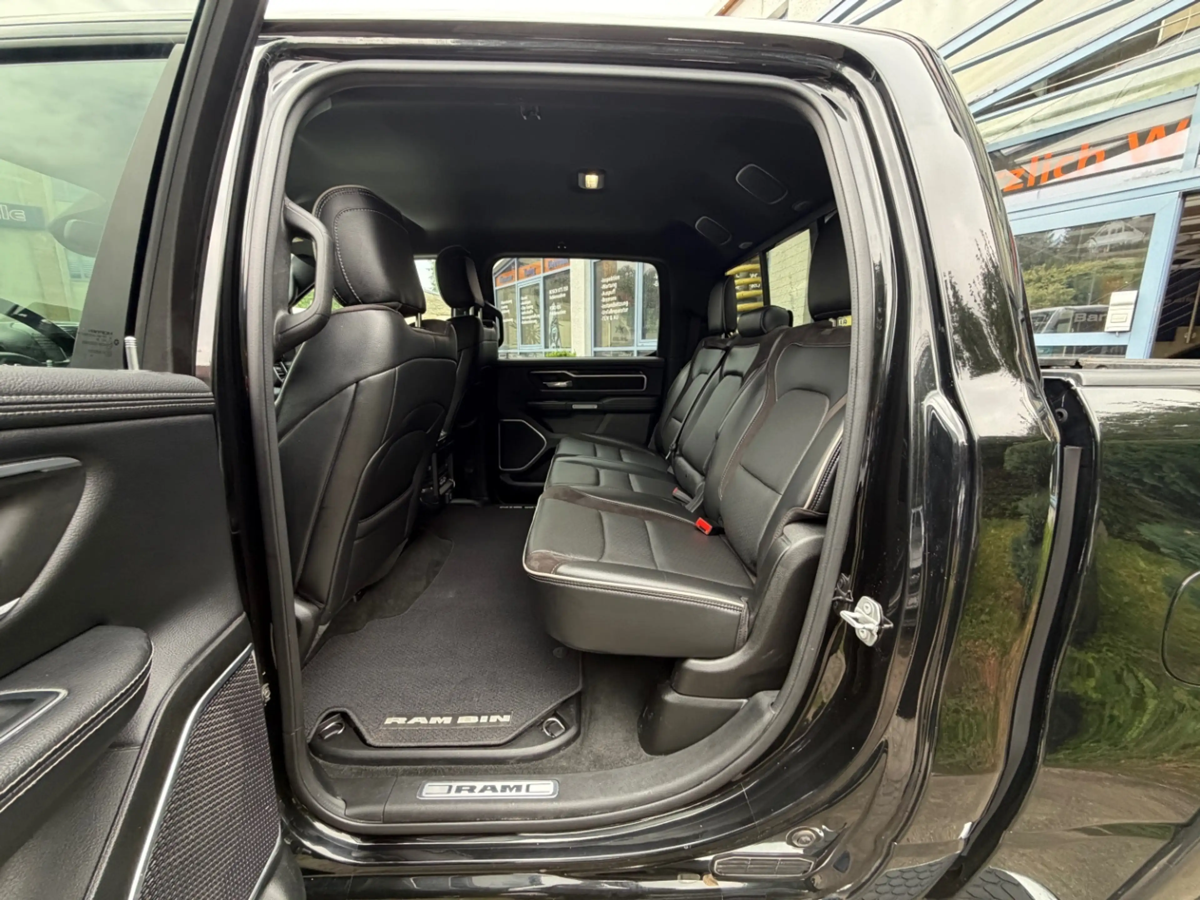 Dodge RAM 1500 5,7 HEMI LARAMIE Unfallfrei LPG — photo 14
