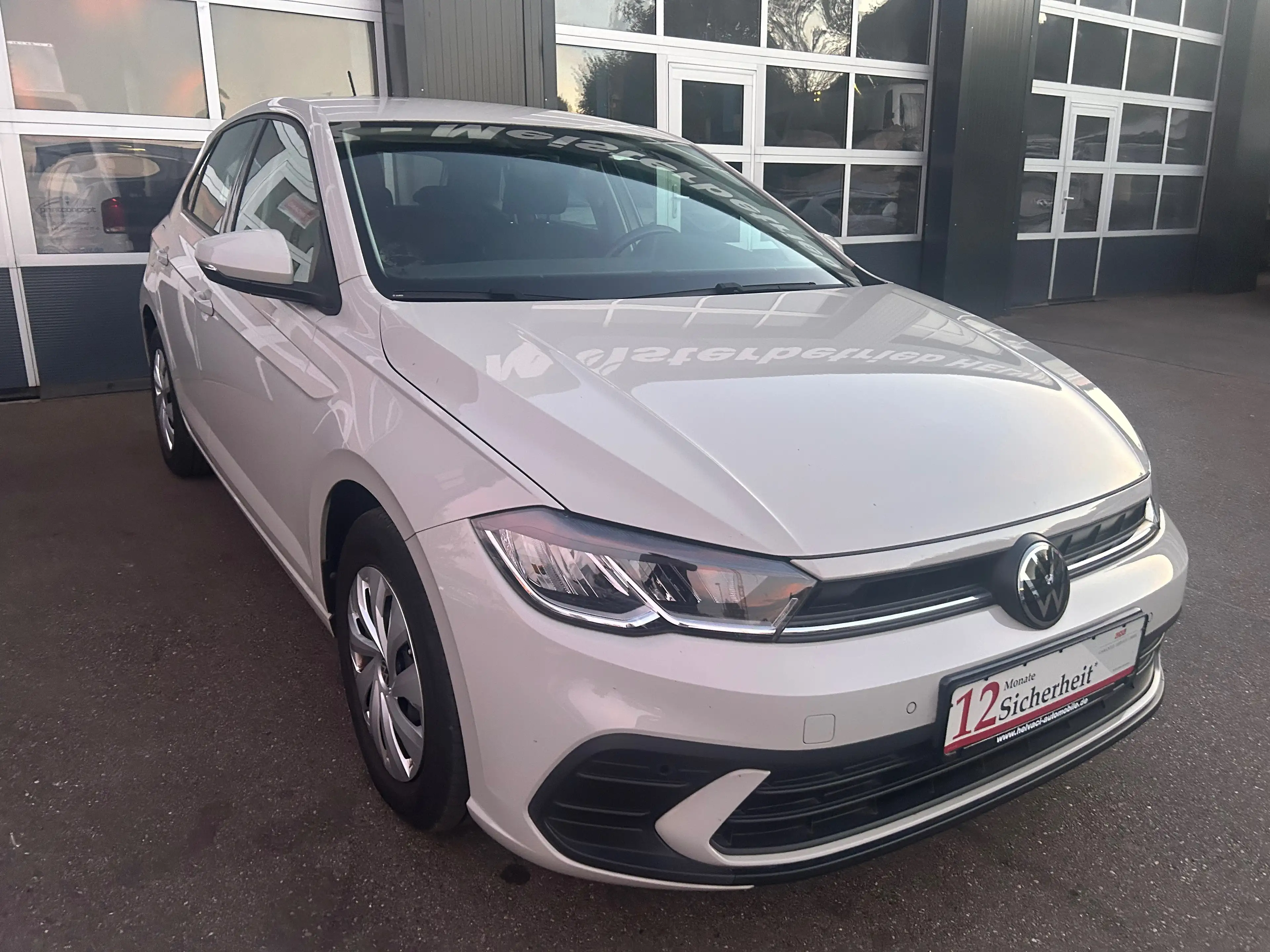 Volkswagen Polo Life — photo 7