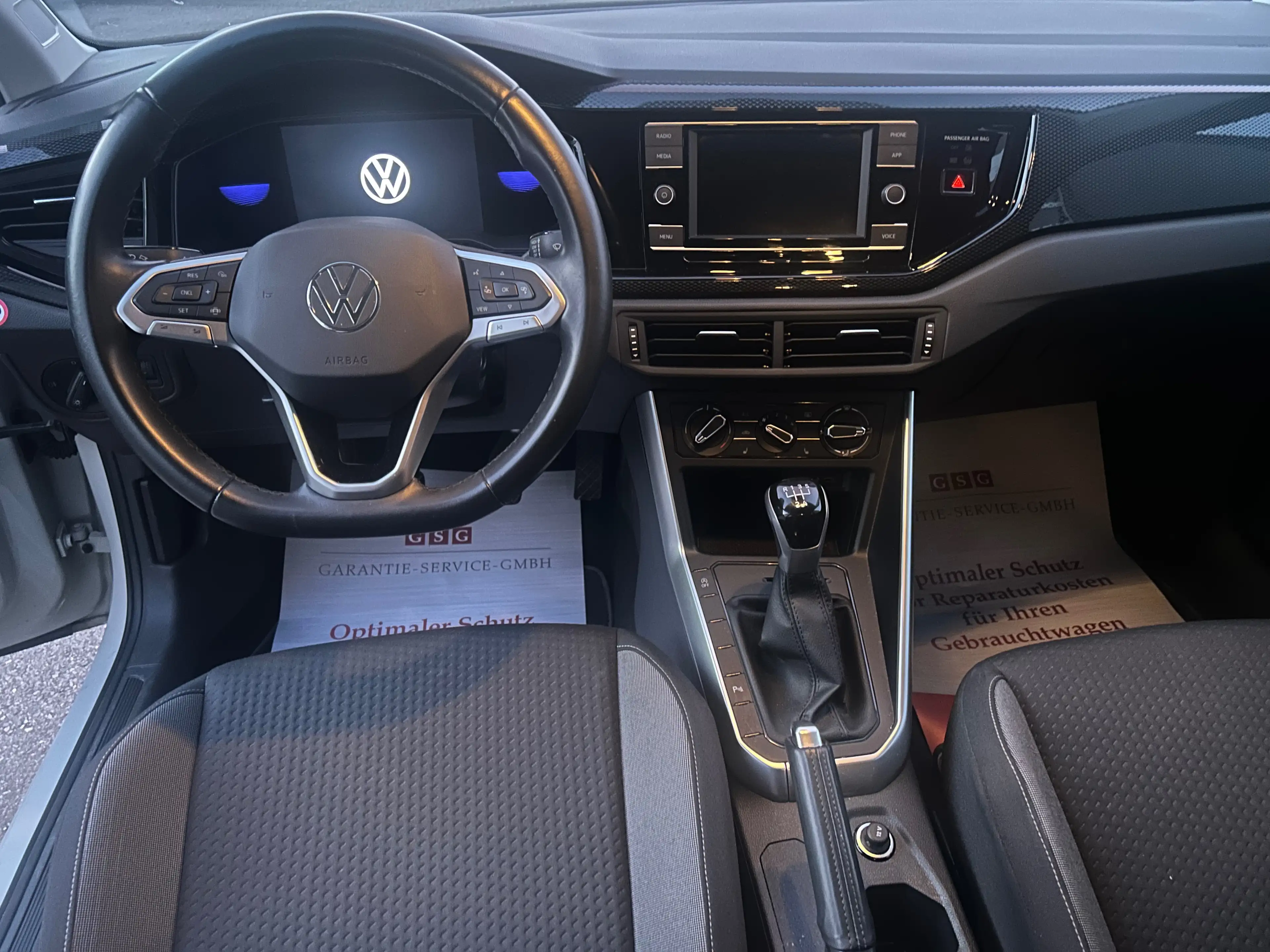 Volkswagen Polo Life — photo 12