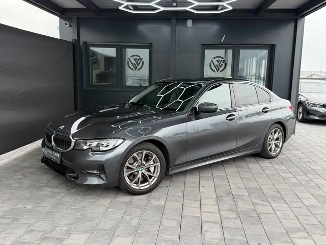 Bmw 330 i lim*Sport Line*LED*Ambiente*LiveCockpit*