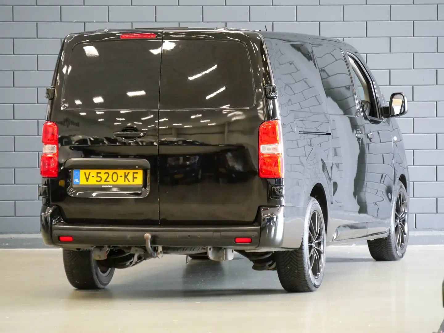 Citroen Jumpy 2.0 BlueHDI 120 Business M S&S | TREKHAAK | CAMERA Zwart - 2