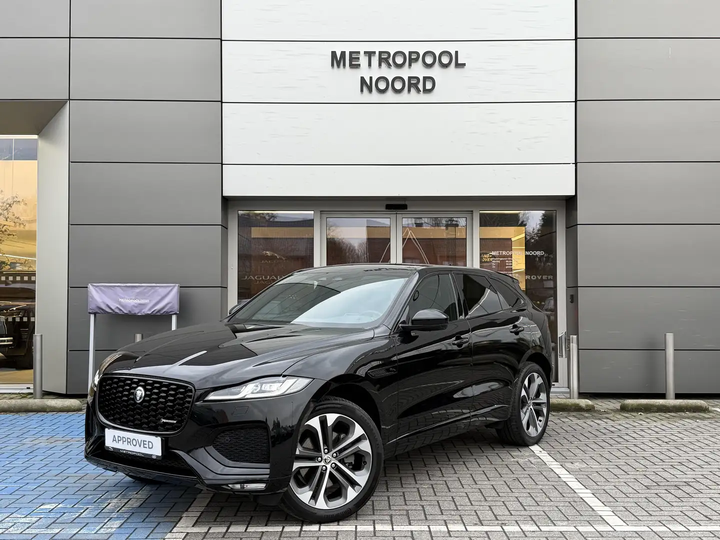 Jaguar F-Pace P250 AWD R-Dynamic HSE// Sport Noir - 1