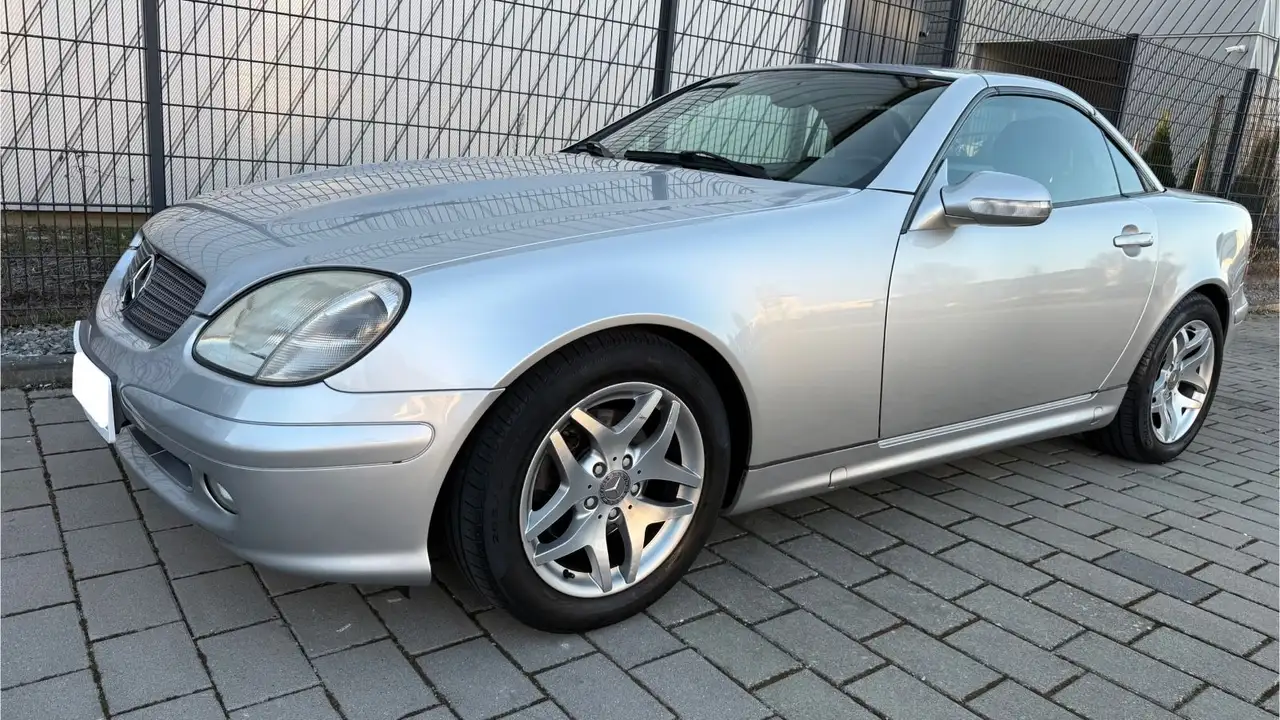 Mercedes-Benz SLK 200