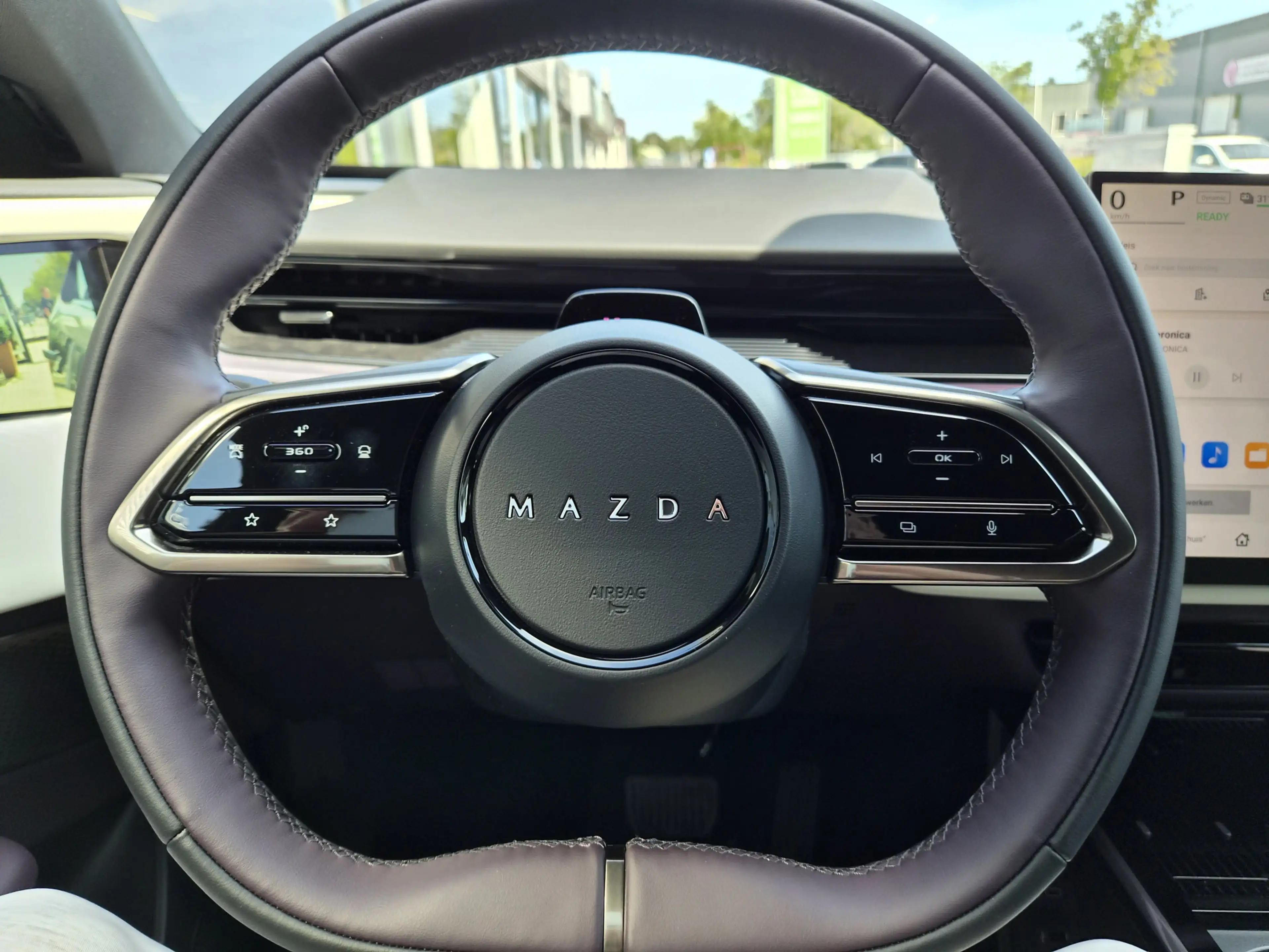 Mazda CX-6e Takumi Plus 78 kWh NAVI | RONDOMZICHT CAMERA | 21 — photo 15