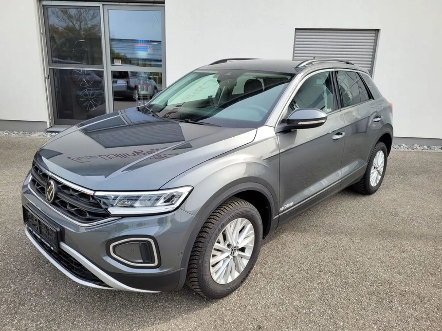 Volkswagen T-Roc Life 1,0 TSI Grau - 1