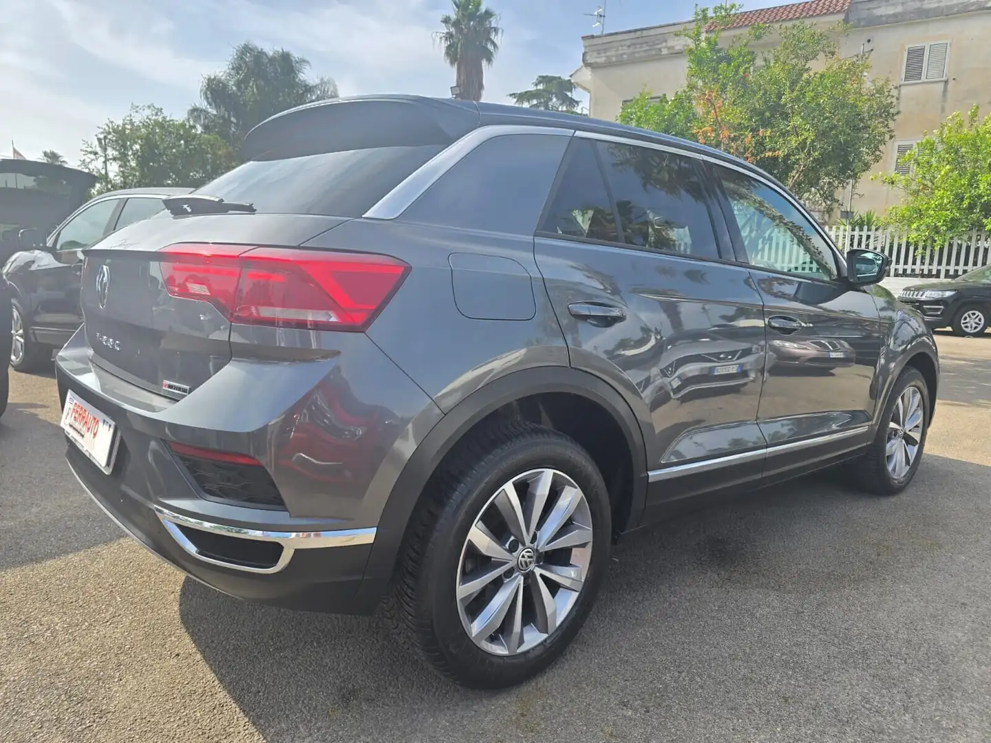 Volkswagen T-Roc 4MOTION 2.0TDI 150CV STYLE PLUS Grigio - 2