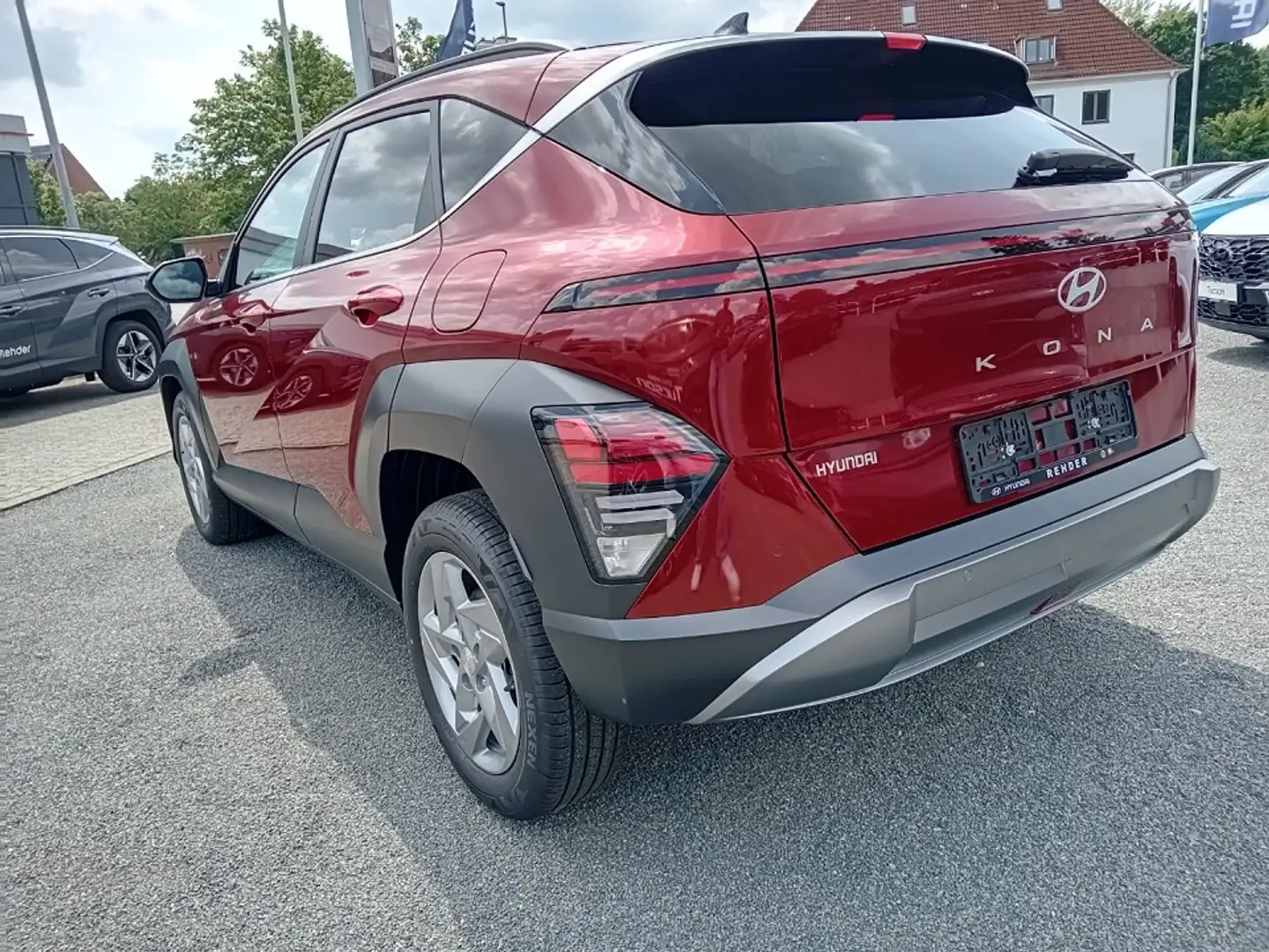 Hyundai KONA 1.6 T-GDi (138PS) 7-DCT TREND Licht-Paket Rouge - 2