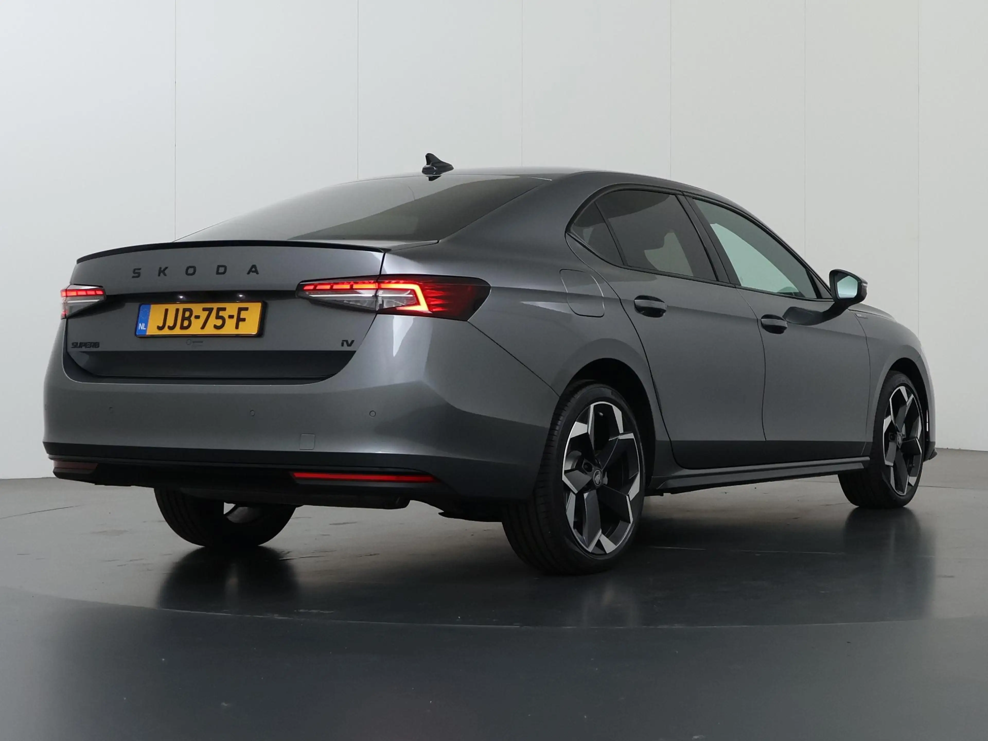 Skoda Superb 1.5 TSI PHEV Sportline Business | Adaptieve Cruise — photo 2