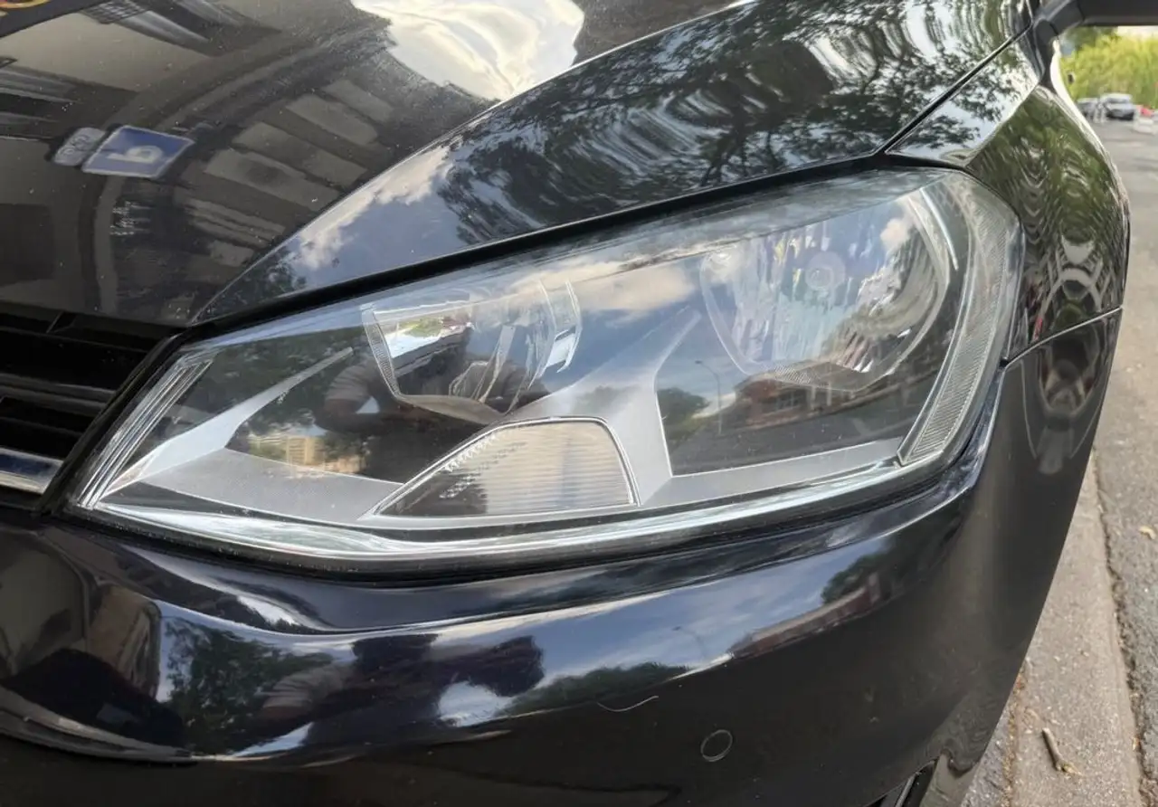 Volkswagen Golf Standard Model — photo 14