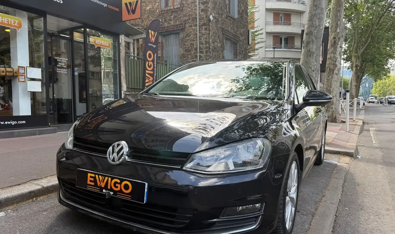 Volkswagen Golf Standard Model