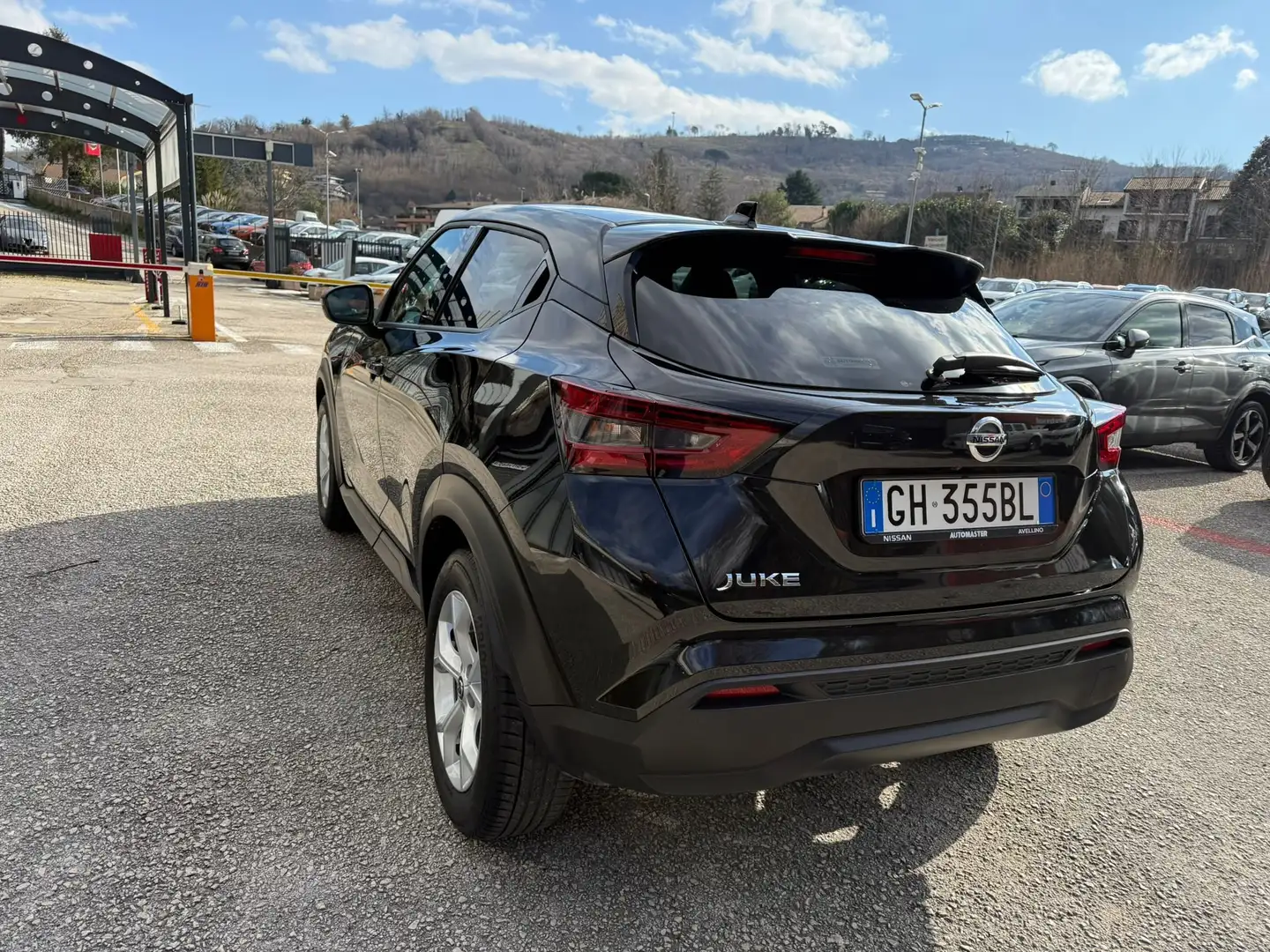 Nissan Juke 1.0 dig-t N-Connecta 114cv Nero - 2