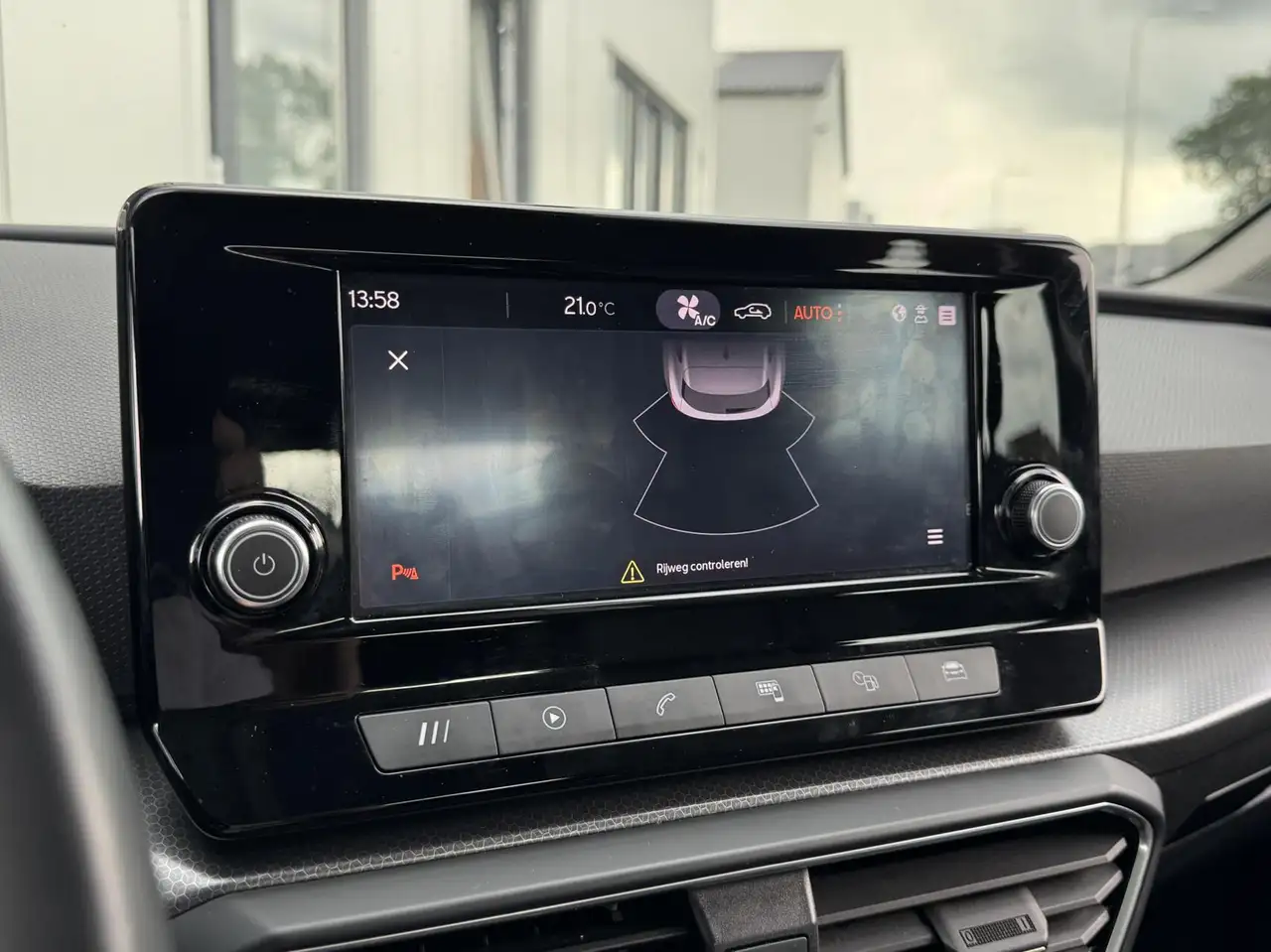SEAT Leon 1.0 TSI Style Business Intense Digital dashboard, миниатюра 14