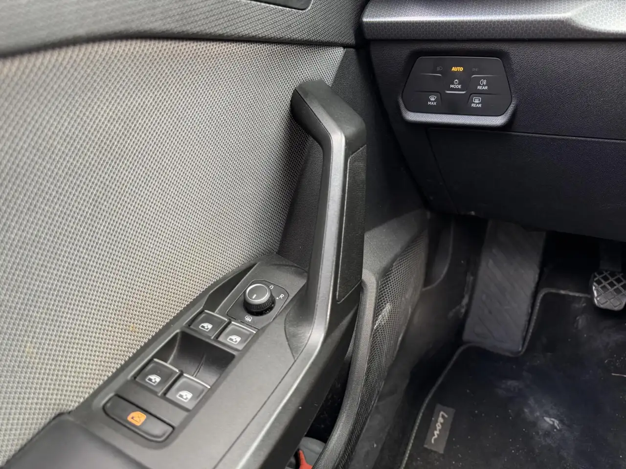 SEAT Leon 1.0 TSI Style Business Intense Digital dashboard, миниатюра 18
