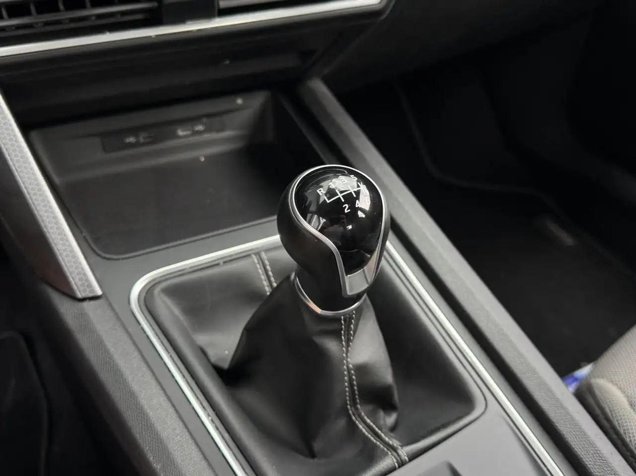 SEAT Leon 1.0 TSI Style Business Intense Digital dashboard, миниатюра 17