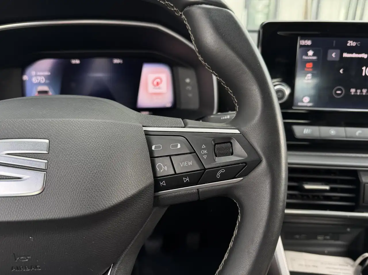 SEAT Leon 1.0 TSI Style Business Intense Digital dashboard, миниатюра 11