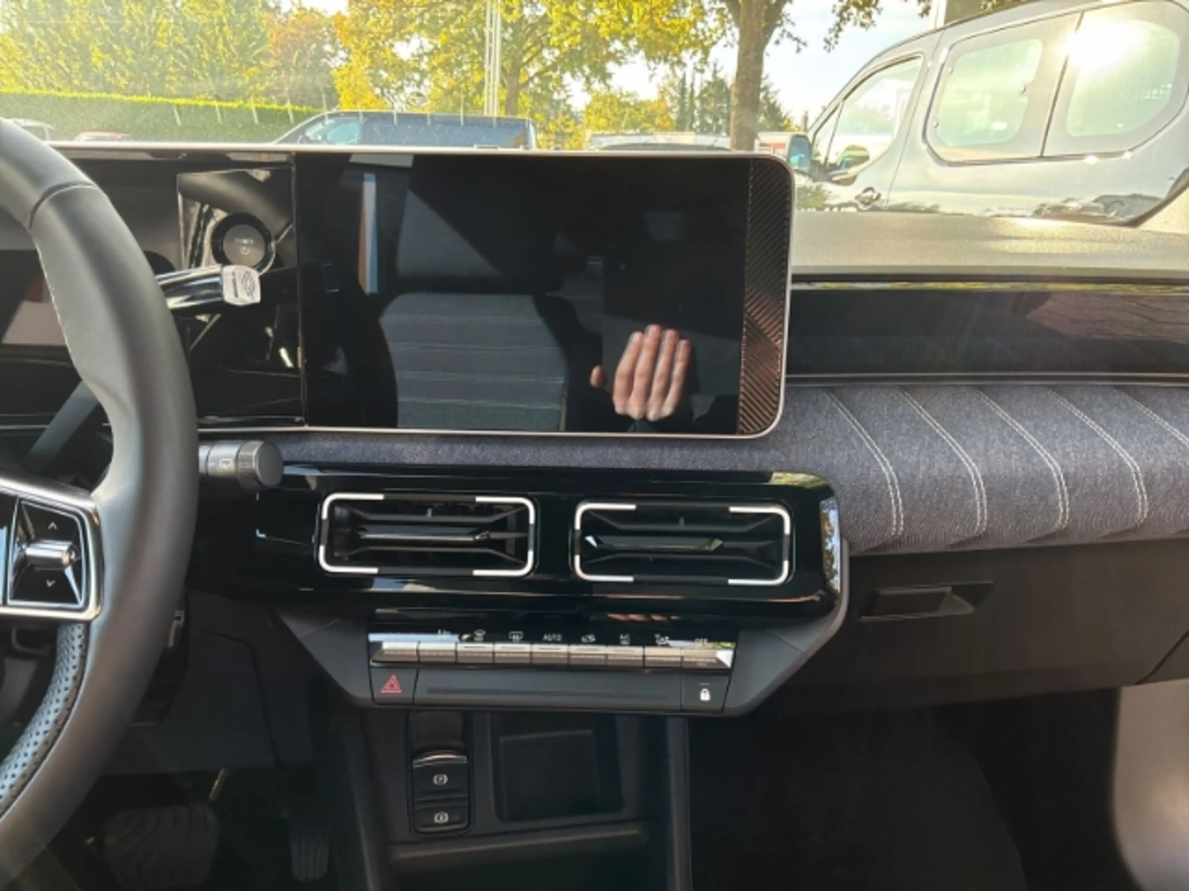 Renault R 5 Navi Digitales Cockpit LED ACC Apple CarPlay Andro — photo 7