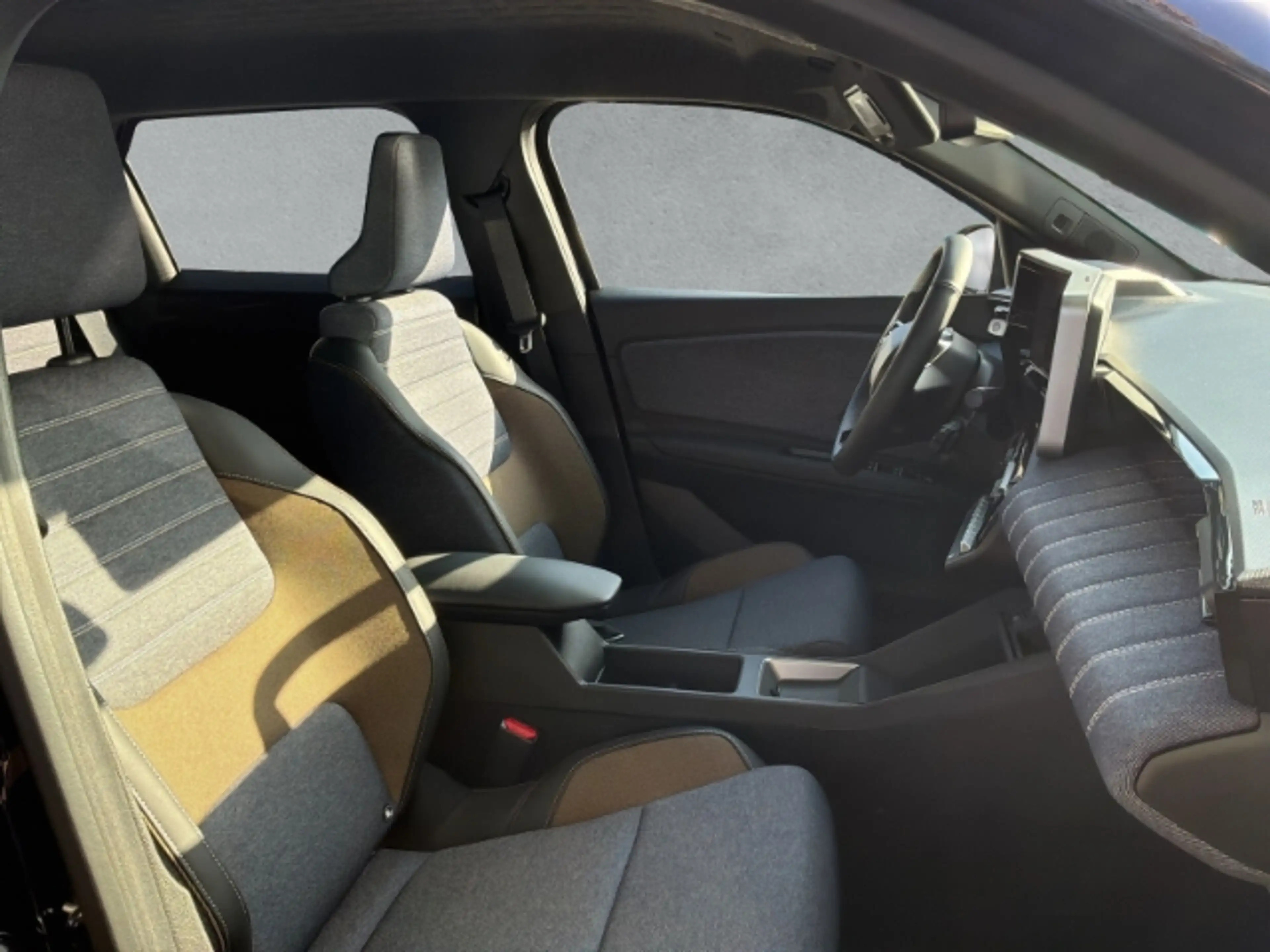 Renault R 5 Navi Digitales Cockpit LED ACC Apple CarPlay Andro — photo 6